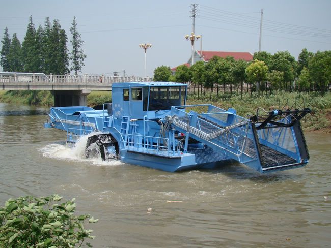 割草(cǎo)船(chuán)